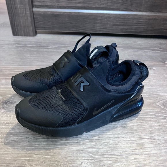 Nike AirMax Kids Size 2.5 Black - Picture 3 of 9